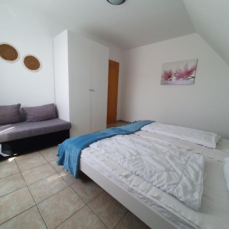 Ferienwohnung Luisa Im Haus Maarten คุกซ์ฮาเวน ภายนอก รูปภาพ