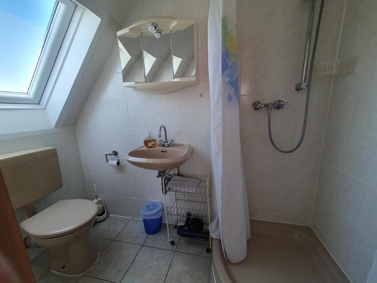 Ferienwohnung Luisa Im Haus Maarten คุกซ์ฮาเวน ภายนอก รูปภาพ